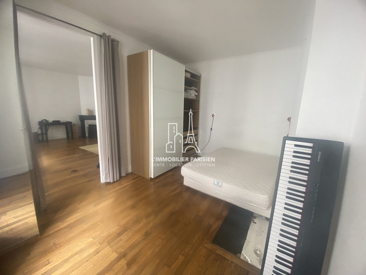 Flat Rue de Clignancourt in Paris