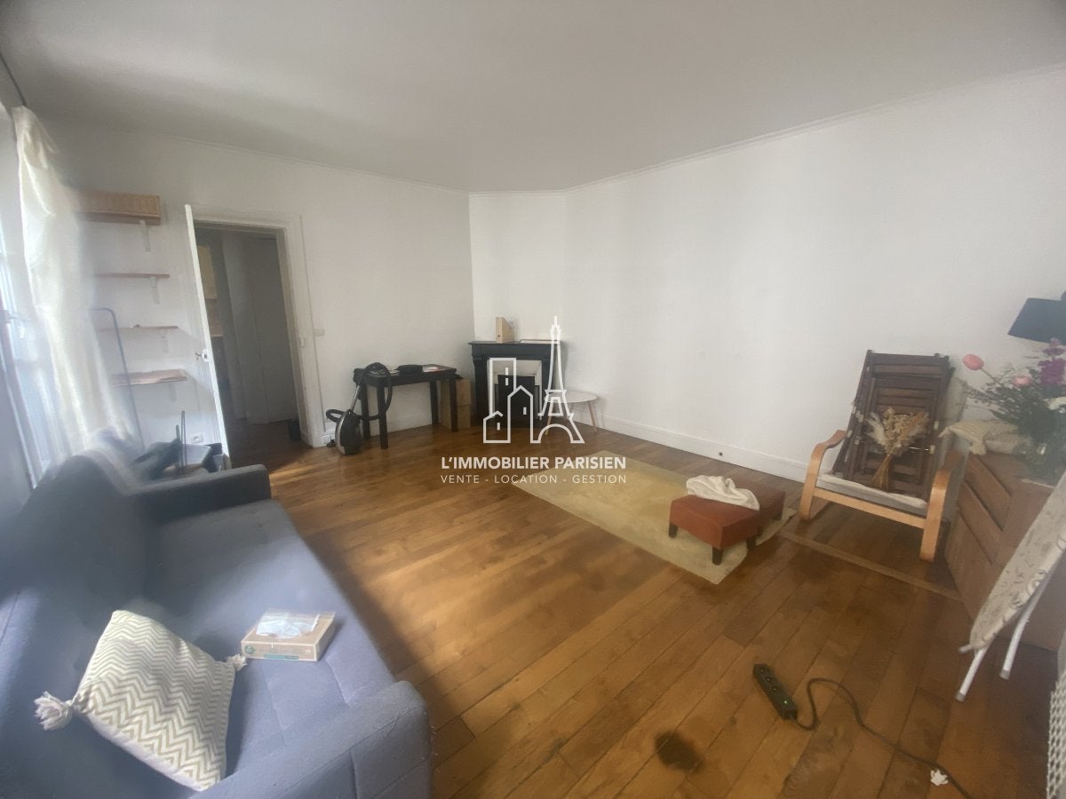 Flat Rue de Clignancourt in Paris