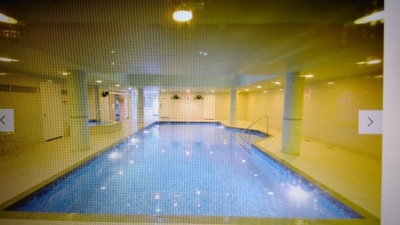 Room St. Davids Square in Greater London