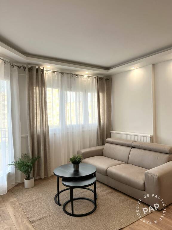 Room Rue De Saint-exupéry in Sartrouville