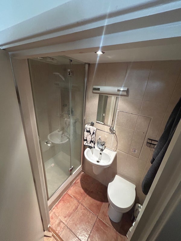 Room Caledonian Road in Greater London