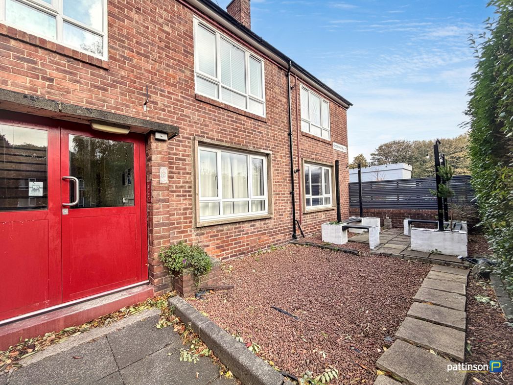 Flat Dene Avenue in Newcastle upon Tyne