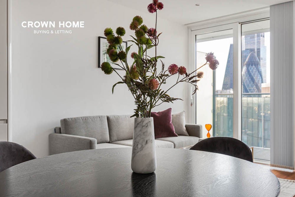 Flat Denmark Road in Greater London