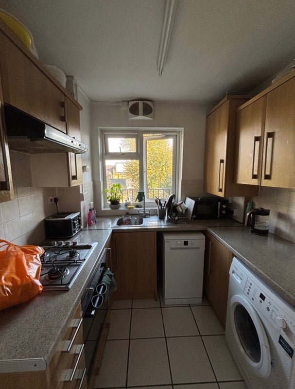 Room Petherton Road in Greater London