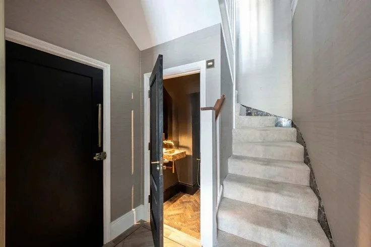 Flat Curzon Street in City of Westminster