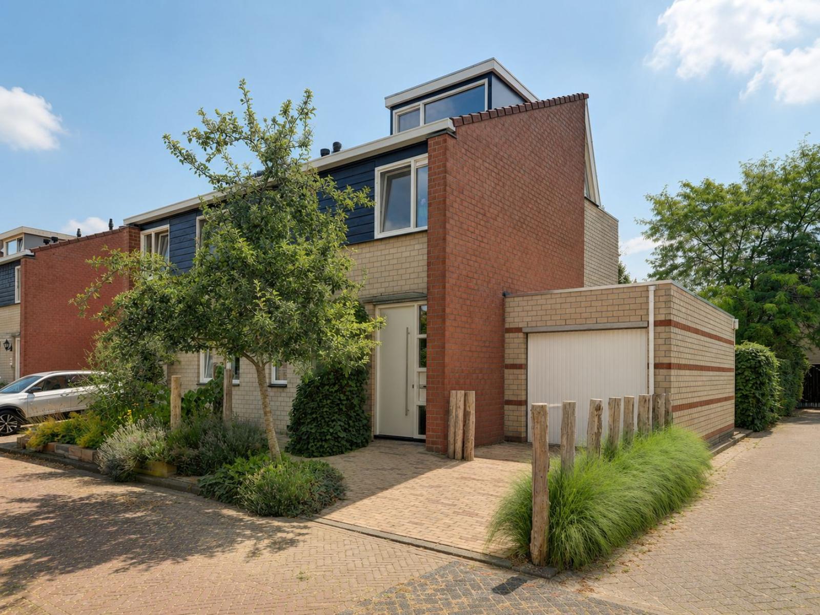 Huis Brahmslaan 11 in Goes