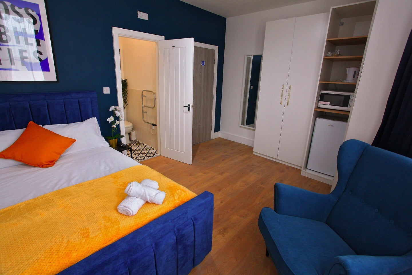 Room Hartington Street in Barrow-in-Furness