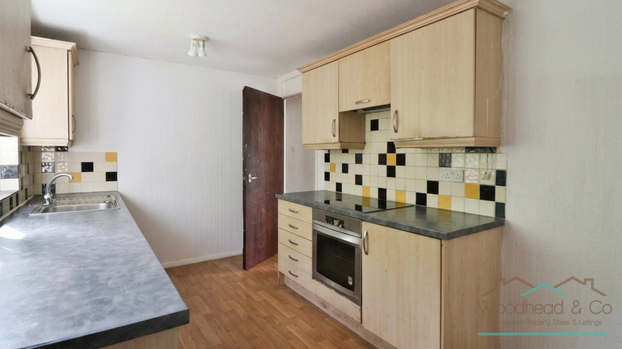 Flat Montague Crescent in Northampton