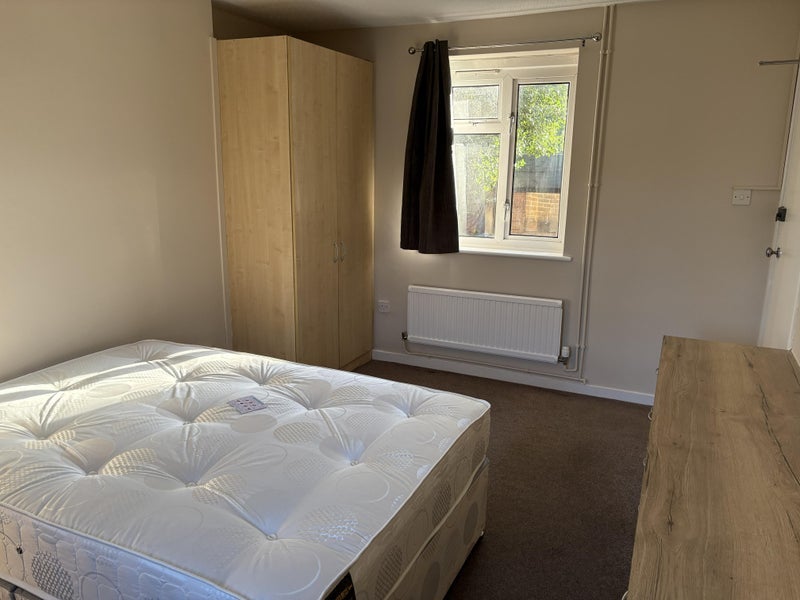 Room London Road in East Hertfordshire