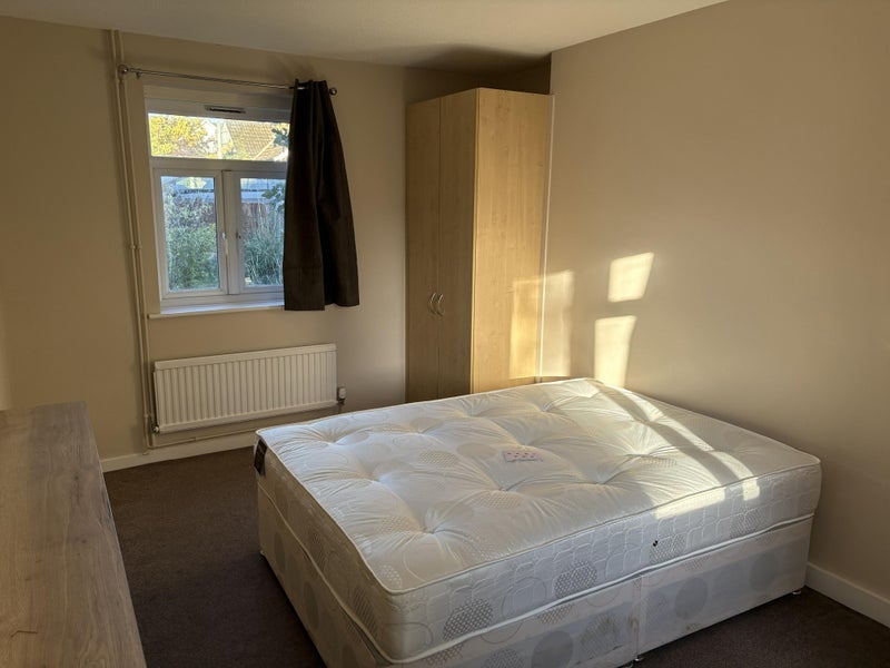 Room London Road in East Hertfordshire