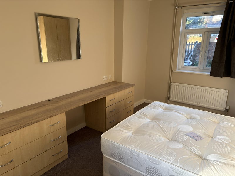 Room London Road in East Hertfordshire