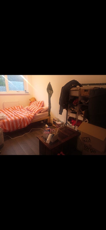 Room Brunswick Road in Greater London