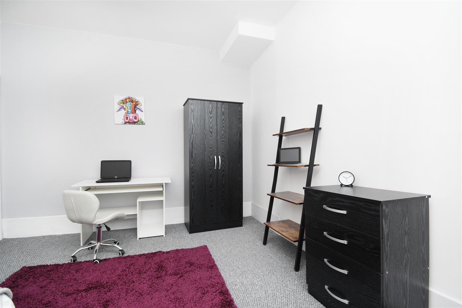 Room Hale Street in Burnley