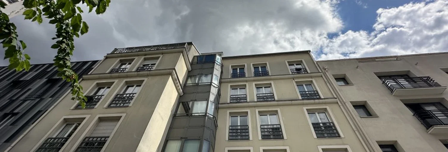 Appartement Rue des Pavillons à Paris