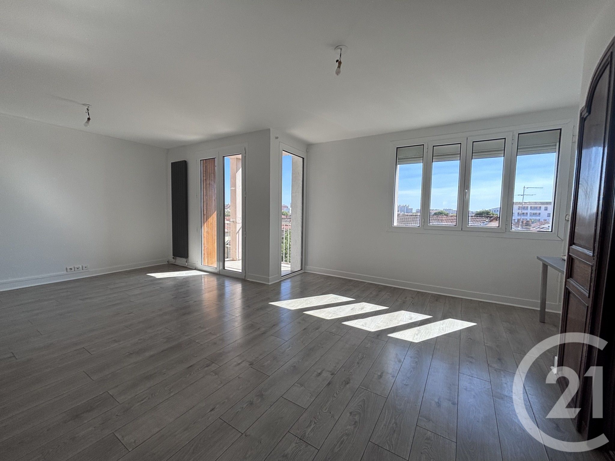 Flat Avenue des Mazades in Toulouse