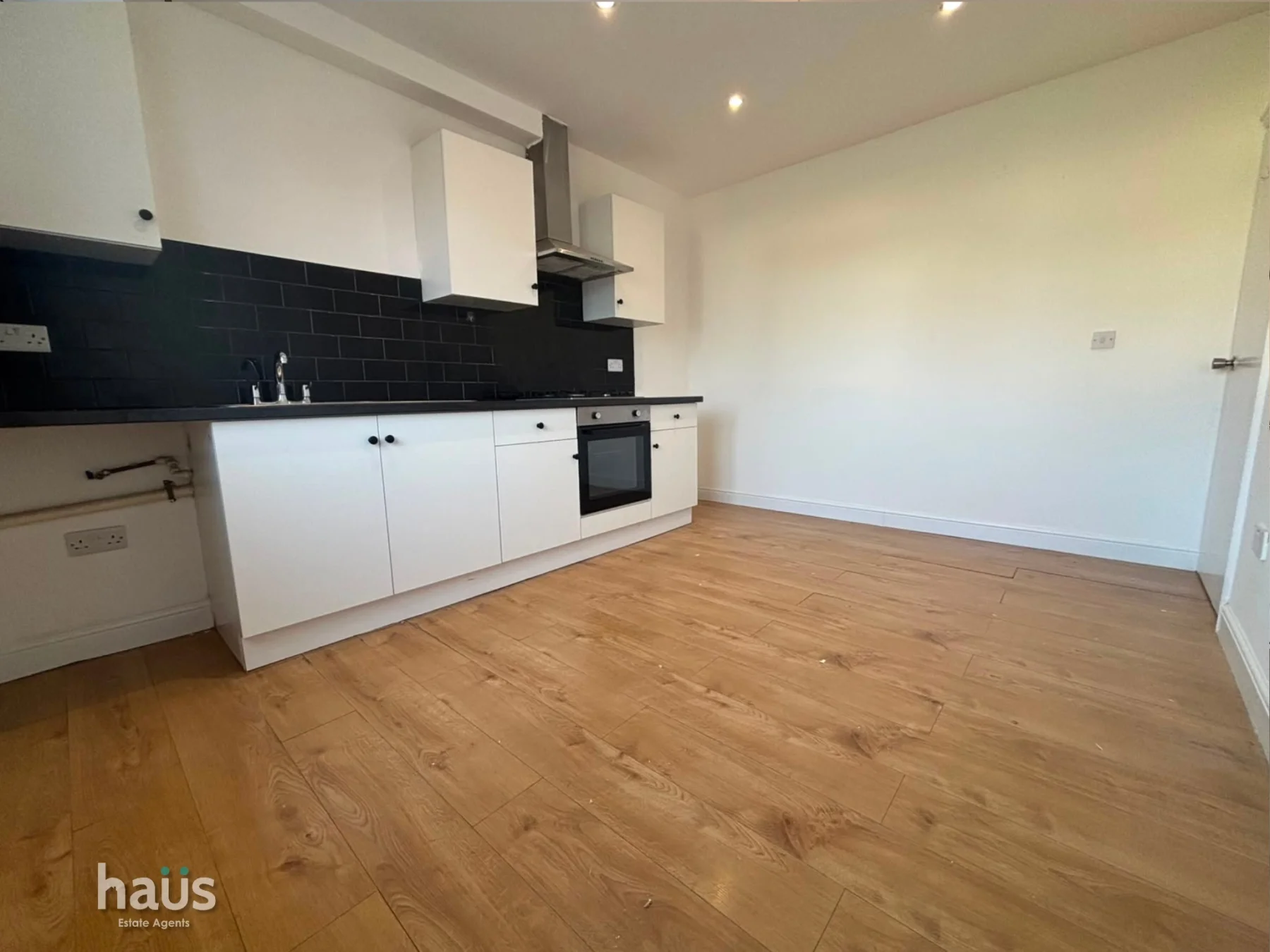 Flat Rochester Road in Gravesham
