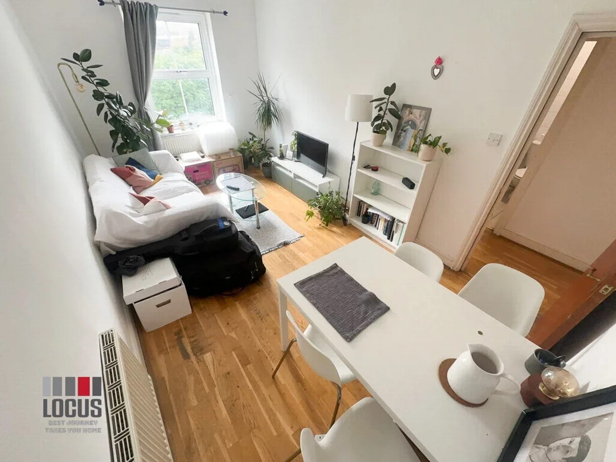 Flat Amhurst Road in Greater London