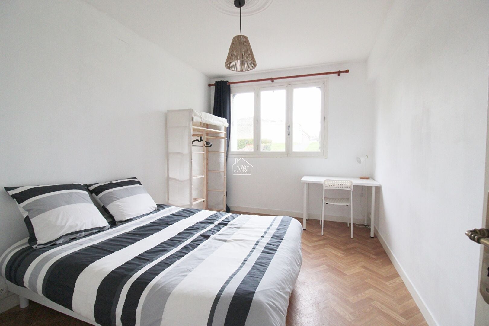 Room Rue Madame de Sévigné in Laval