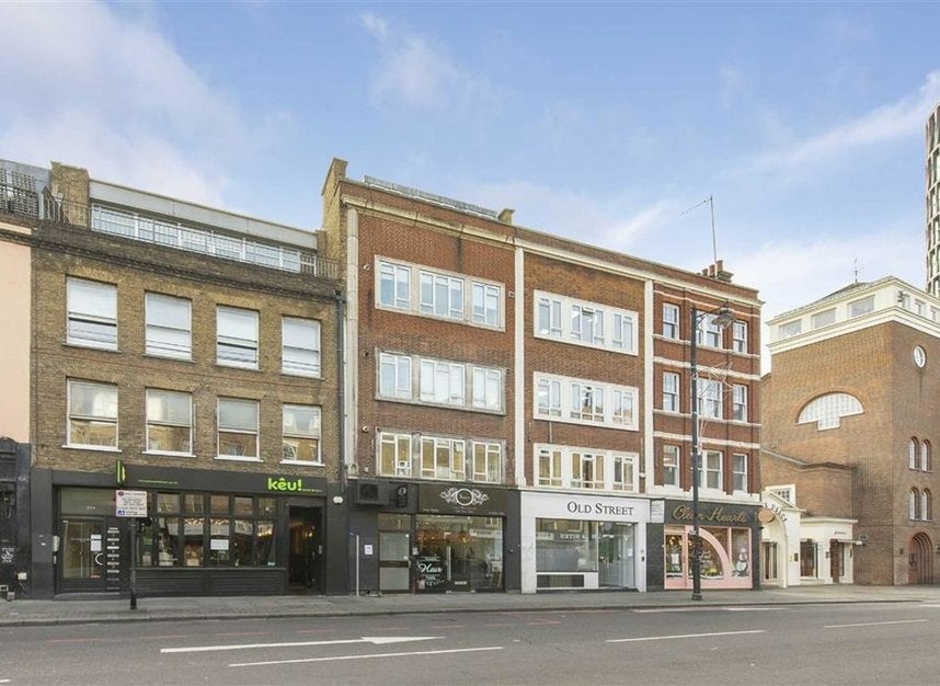Flat Old Street in Greater London