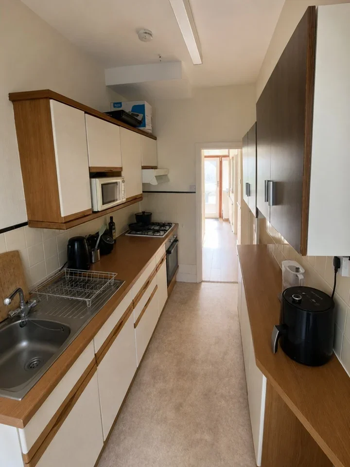 Room Hazelbrouck Gardens in Greater London