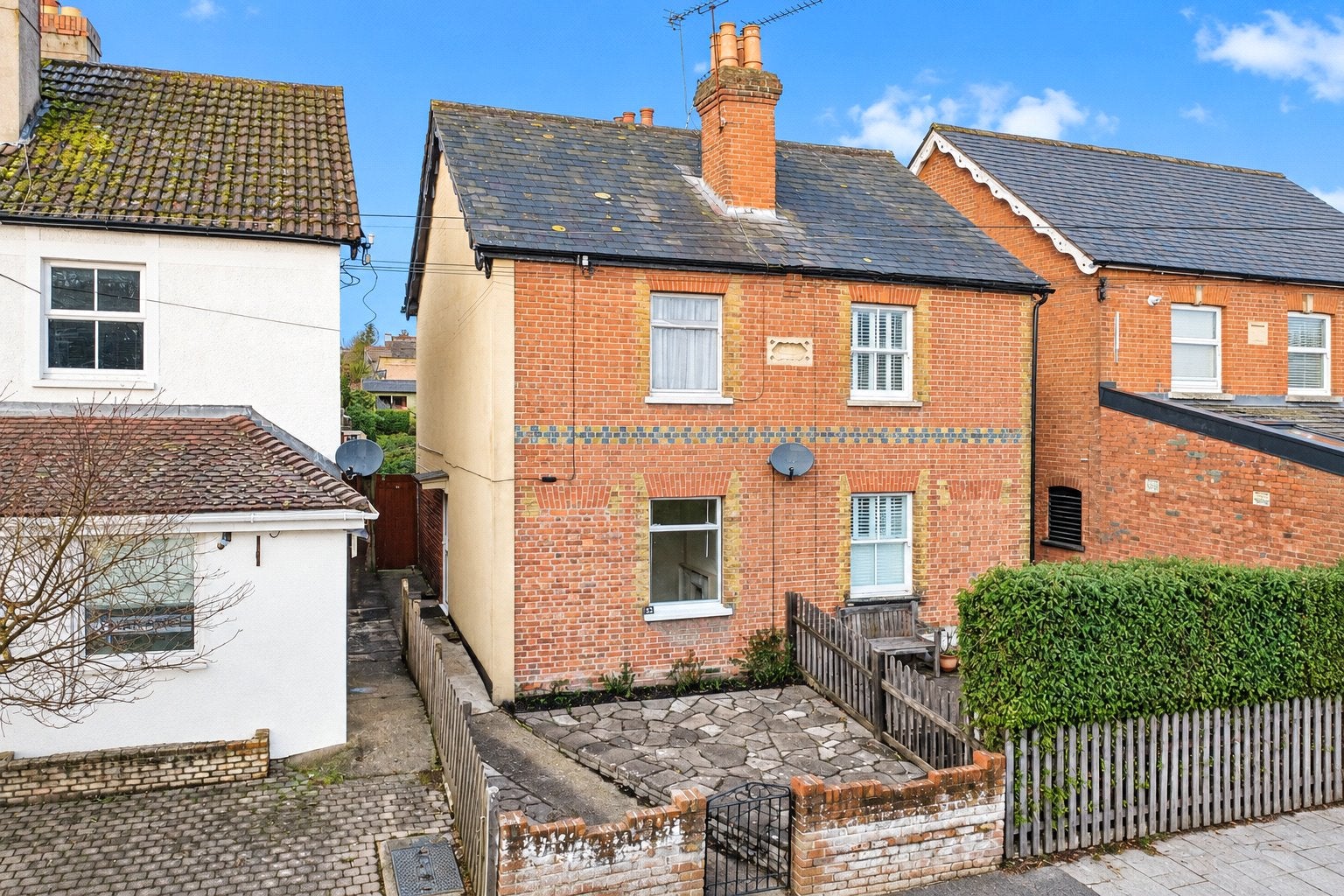 House Bowden Road in Sunninghill