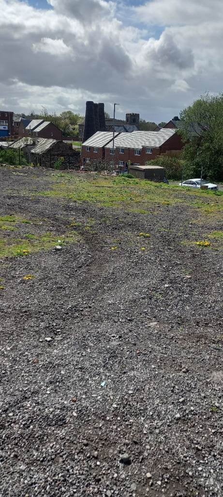 Flat Swan Square in Stoke-on-Trent