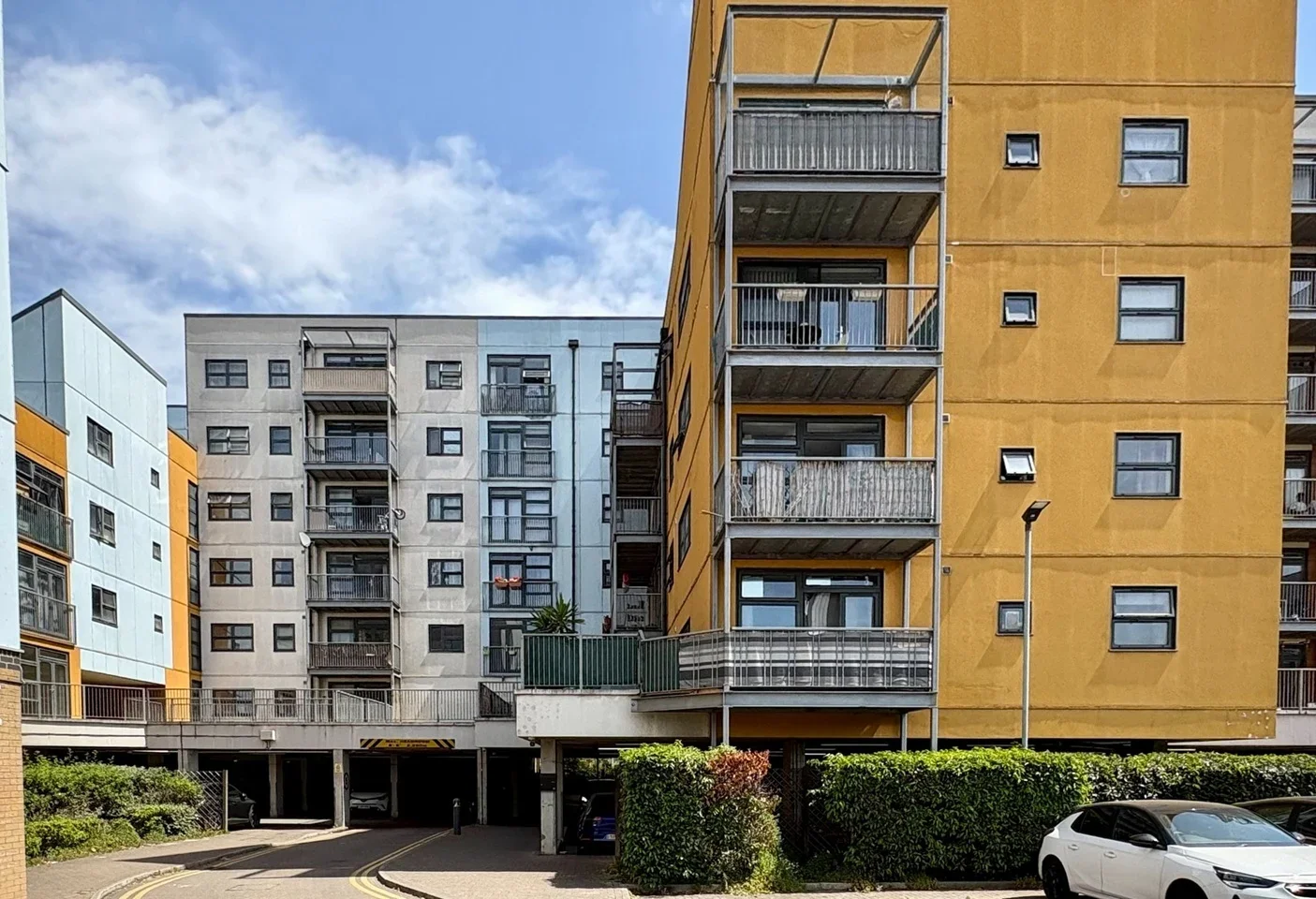 Flat Maltings Close in Greater London