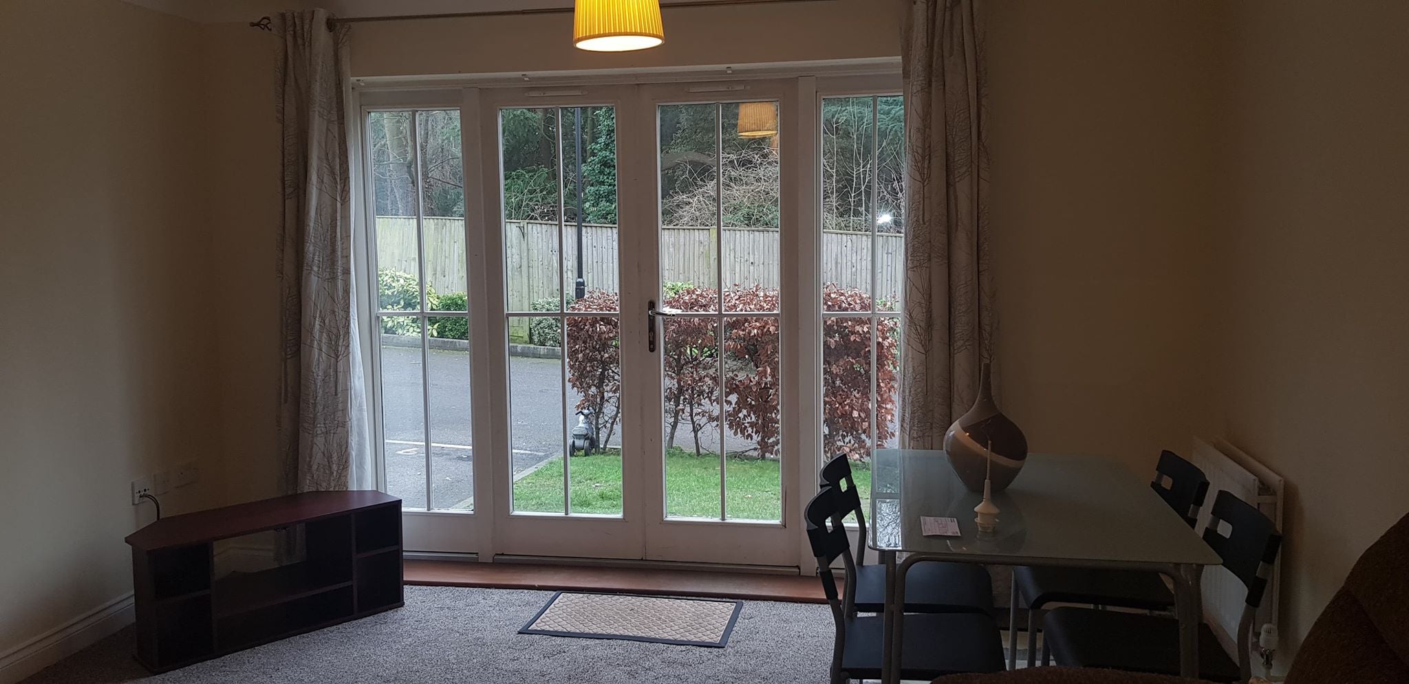 Flat Cottage Close in Greater London
