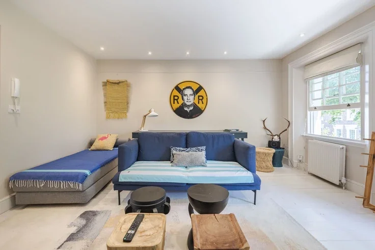 Flat Chepstow Road in City of Westminster