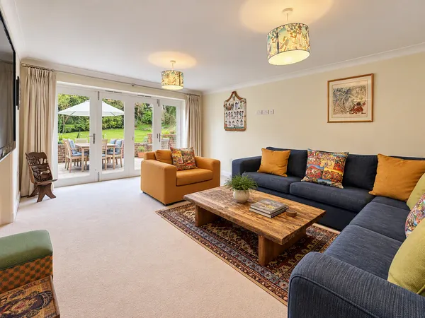 Flat Yardley Park Road in Tonbridge and Malling