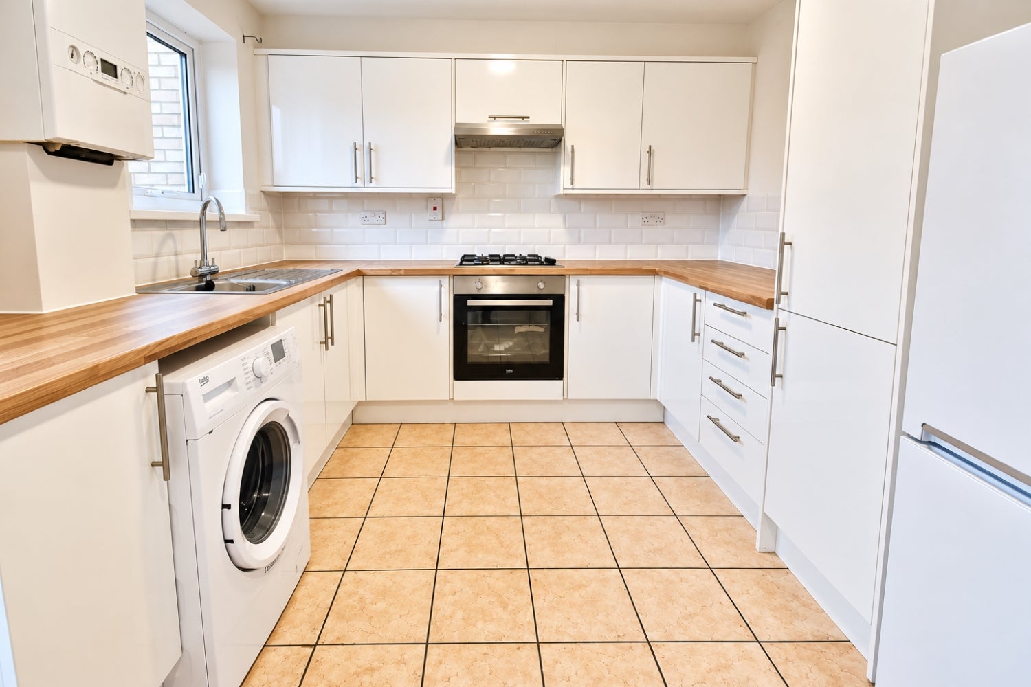 House Kentstone Close in Northampton