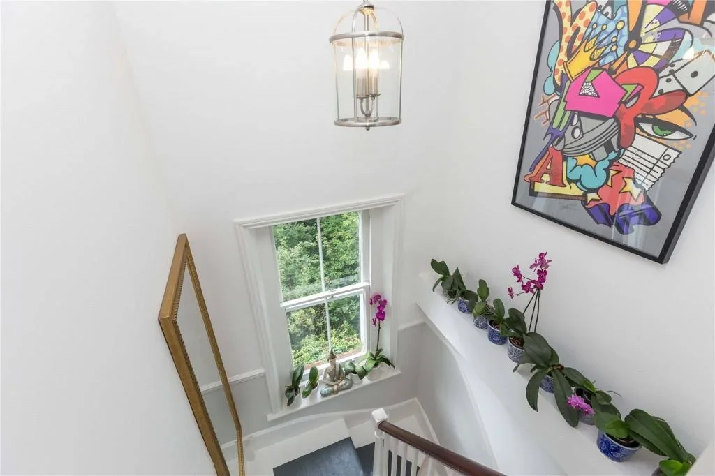 Room Blenheim Terrace in City of Westminster