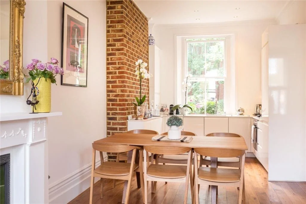 Room Blenheim Terrace in City of Westminster