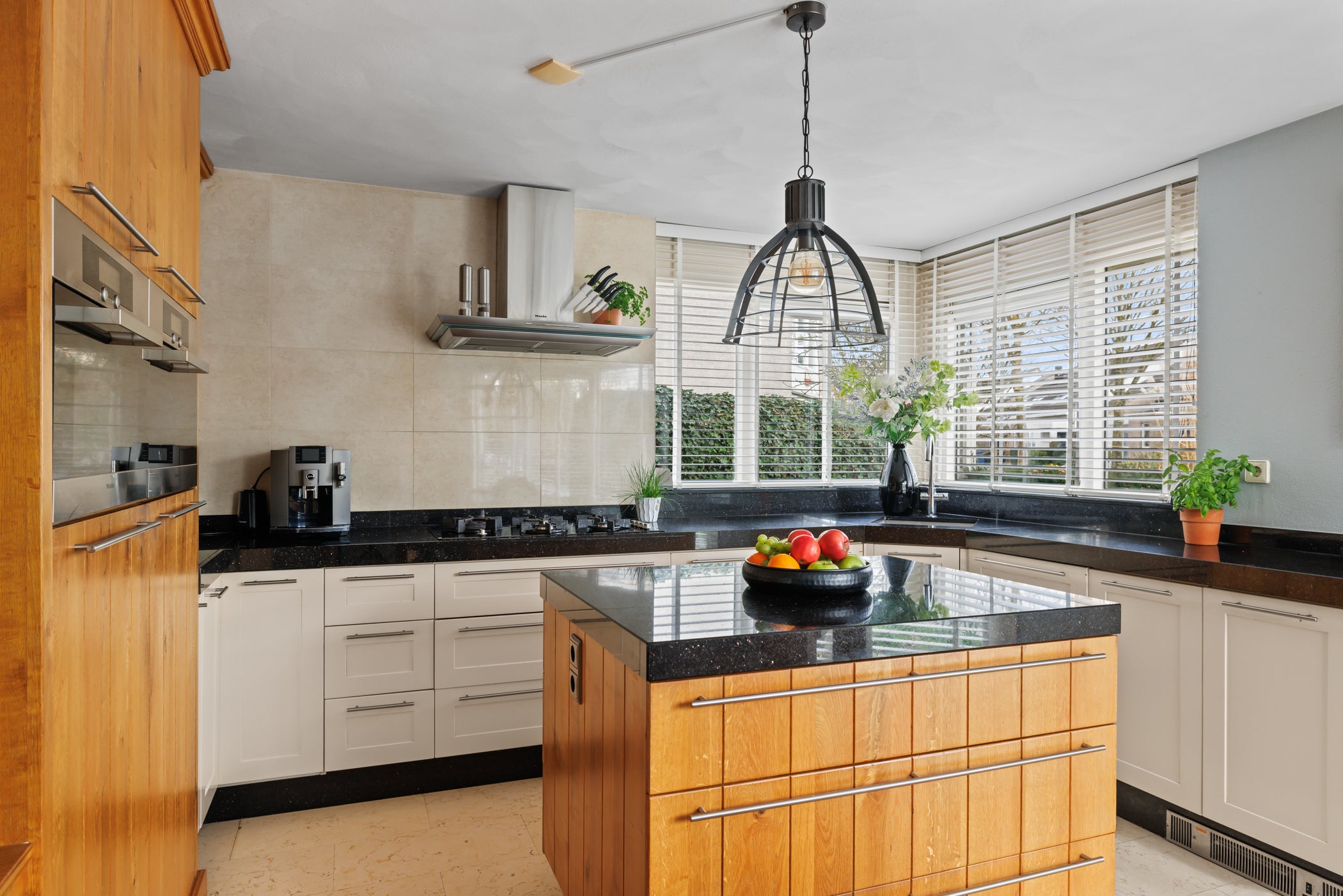 Vrijstaande woning te koop: Gravenborch 14, Houten