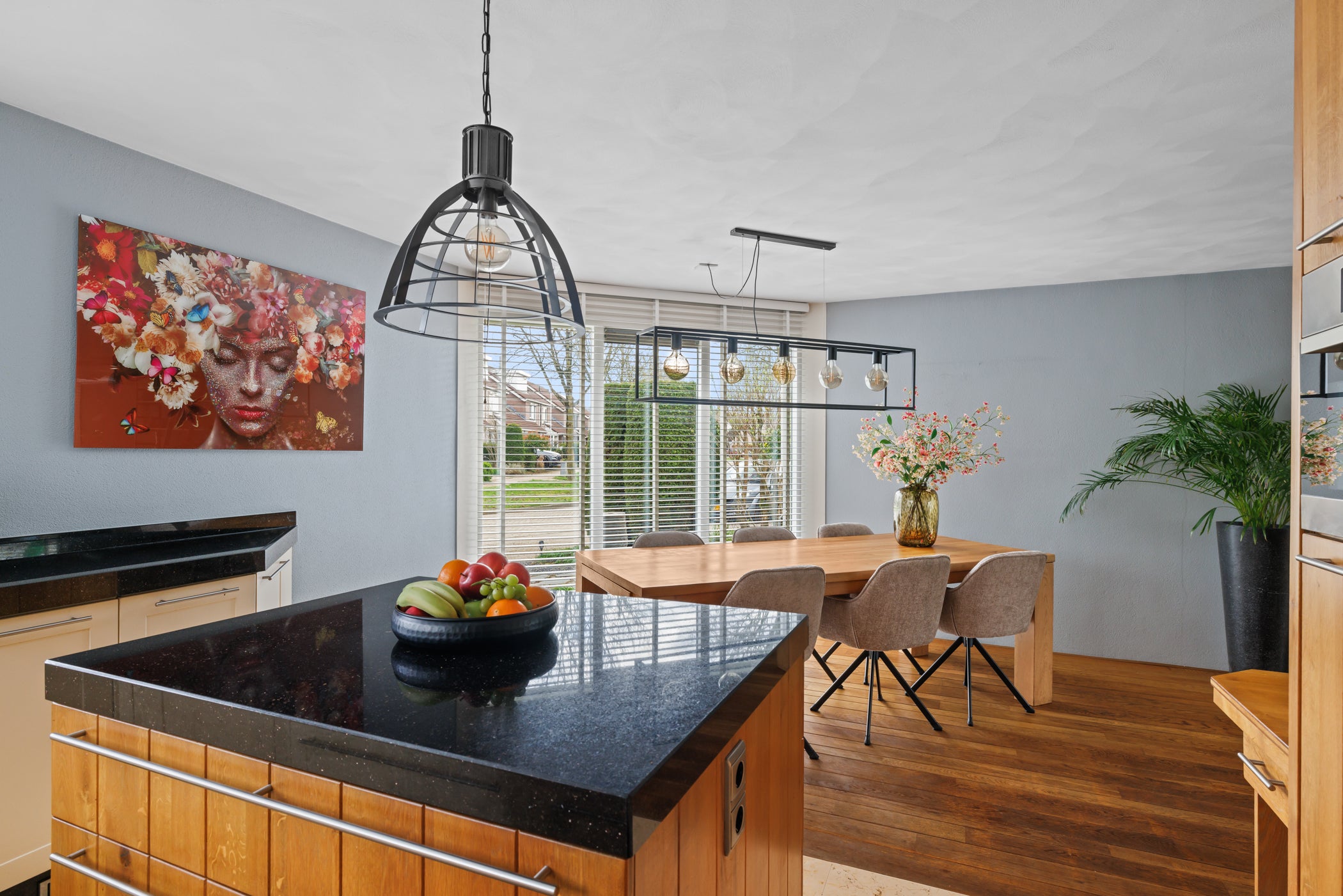 Vrijstaande woning te koop: Gravenborch 14, Houten