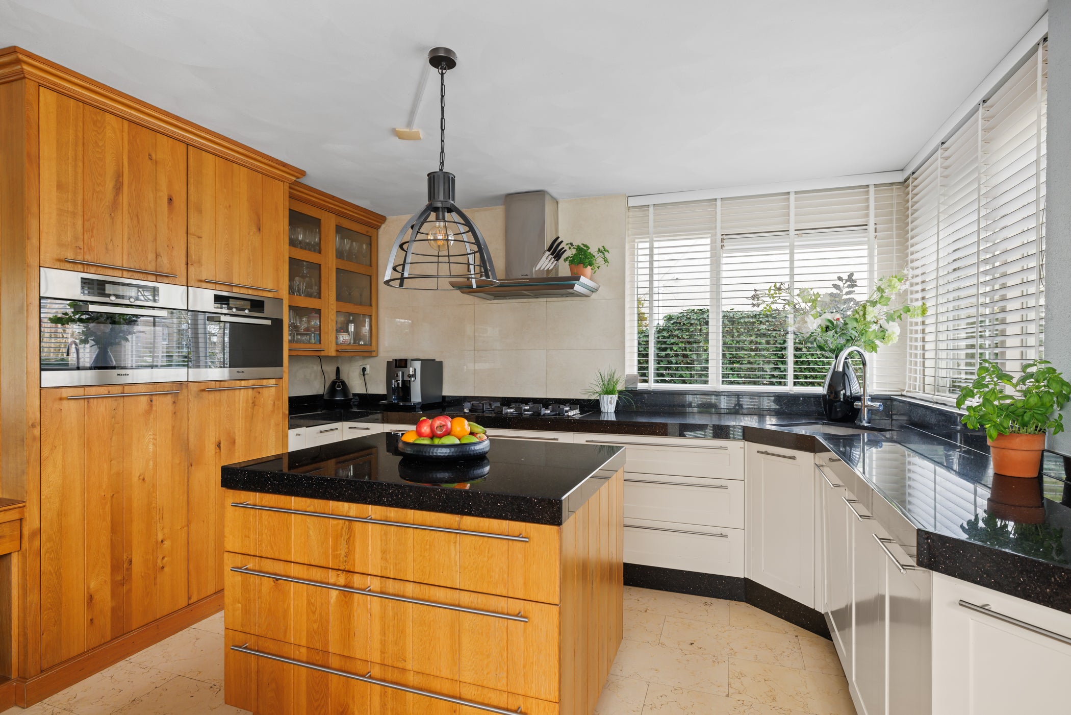 Vrijstaande woning te koop: Gravenborch 14, Houten