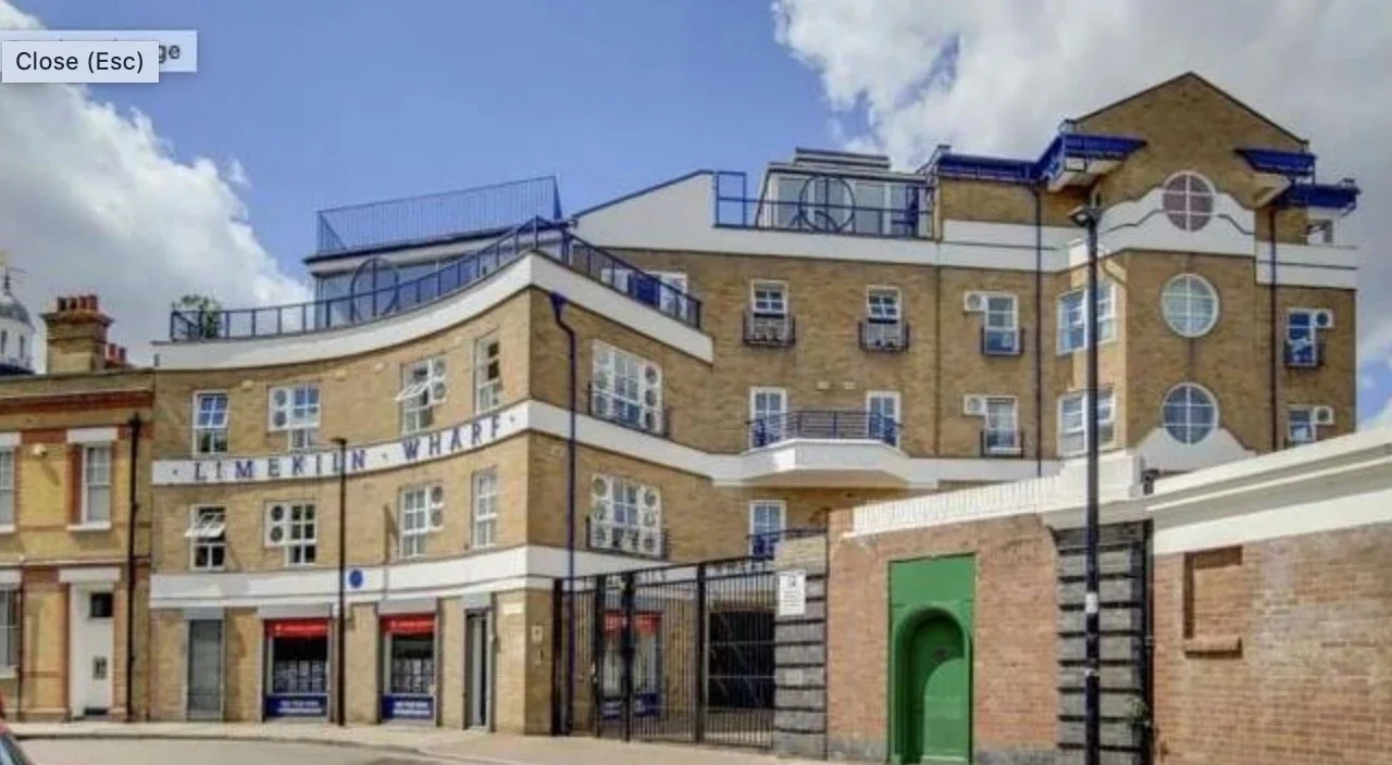 Flat Canary Riverside in Greater London