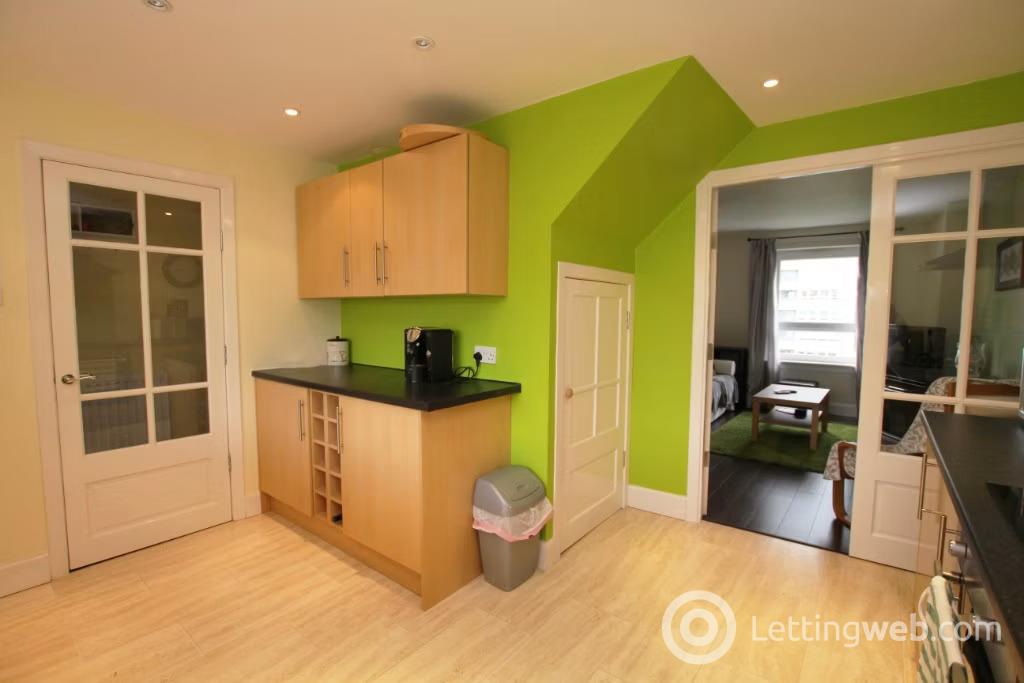 Flat Melvaig Place in Glasgow