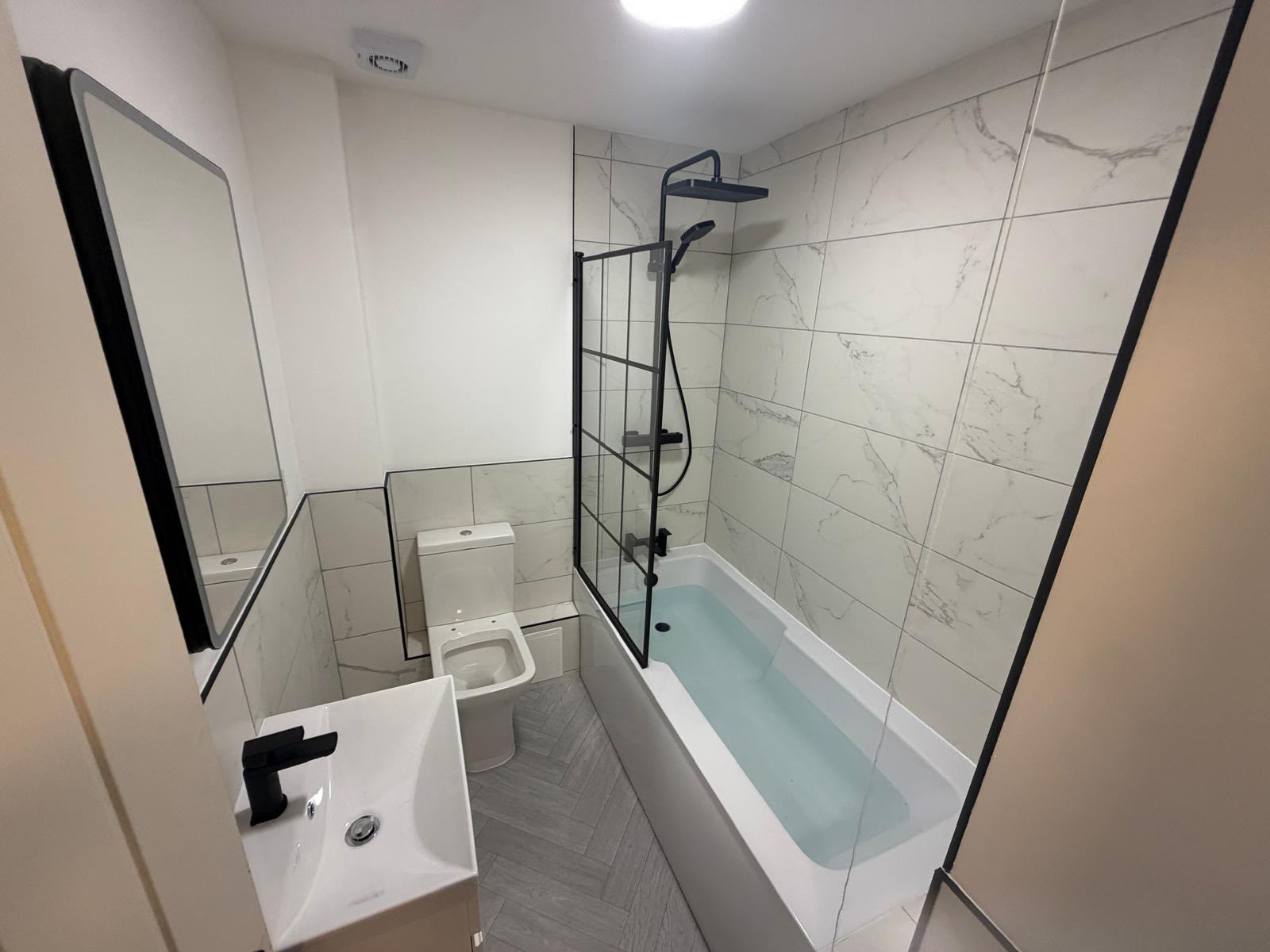Flat Lavington Grange in Peterborough
