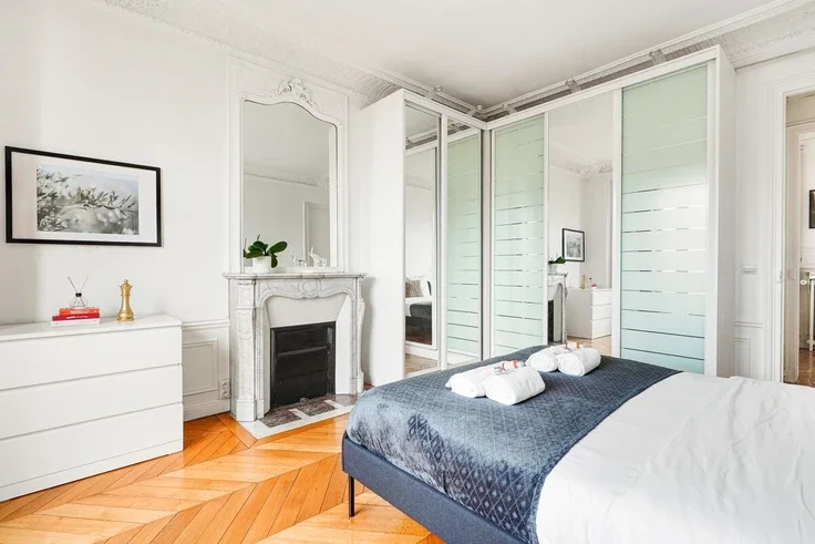 Flat Rue de Charenton in Paris