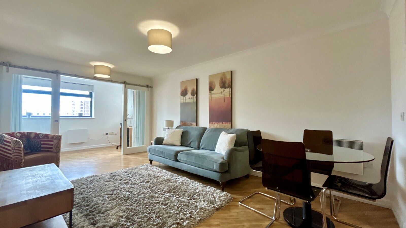 Flat Kennet Street in Reading