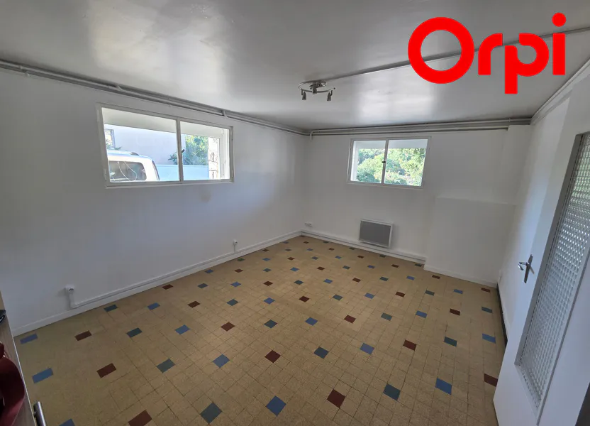 Room Avenue de Provence in Laragne-Montéglin