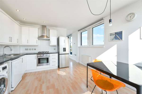 Flat Bartlett Mews in Greater London