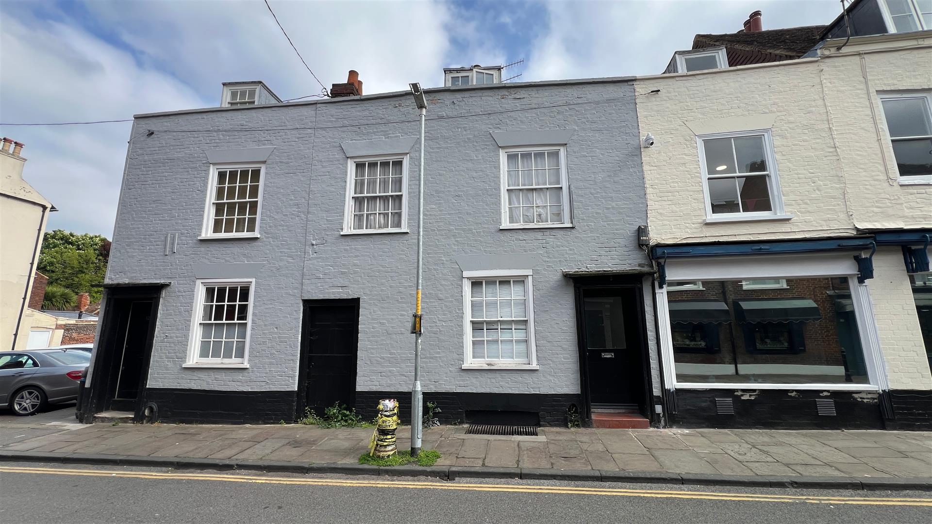 House Castle Street in Canterbury