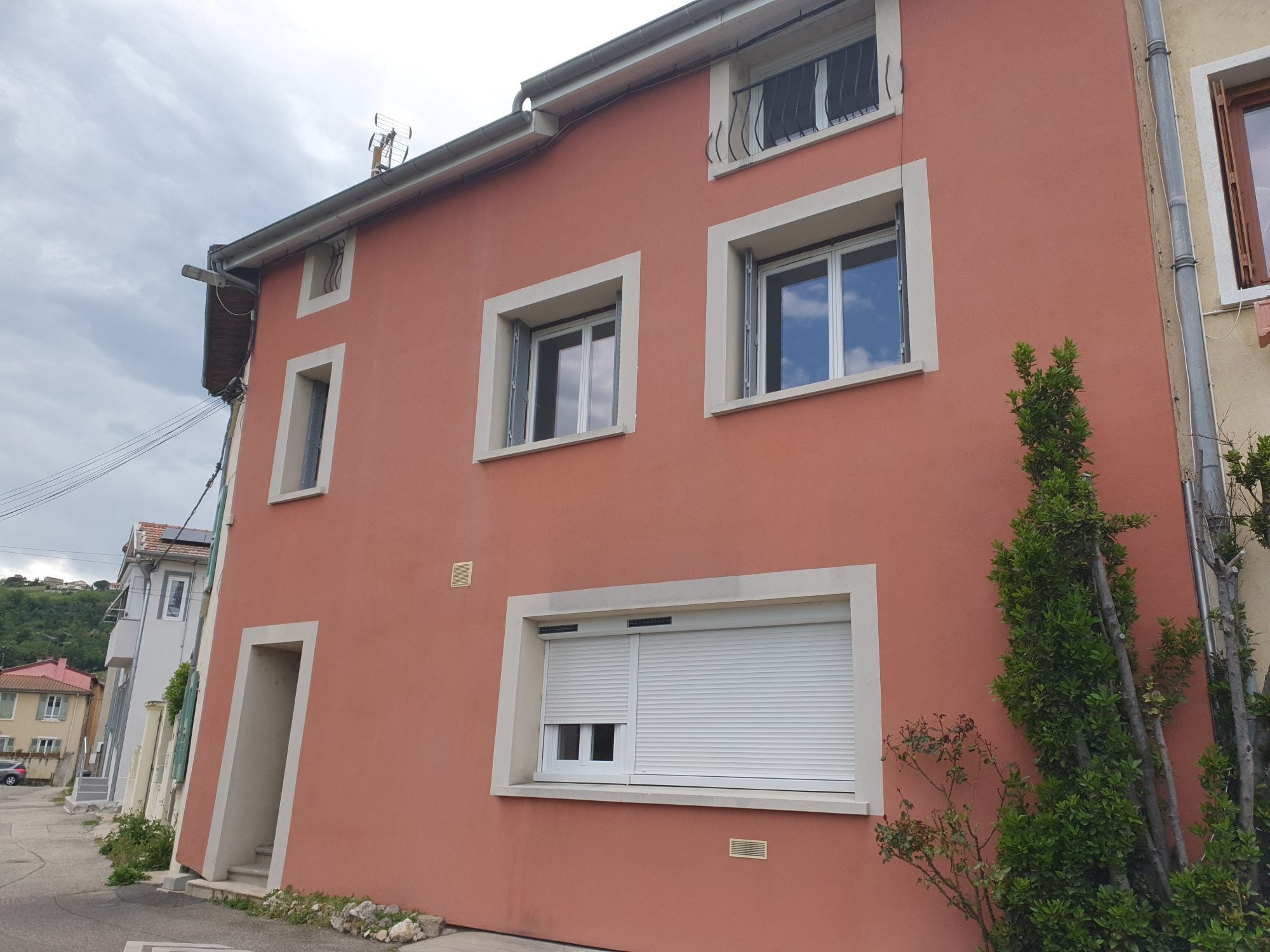 Flat Grande Rue de la Maladière in Condrieu