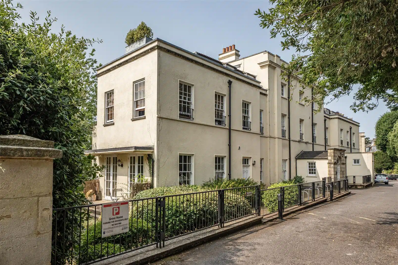Flat Cornwallis Grove in Bristol