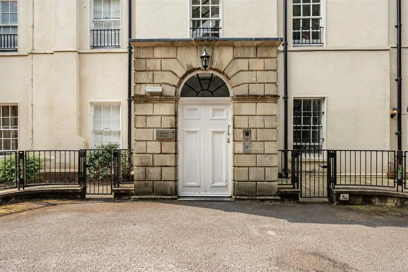 Flat Cornwallis Grove in Bristol