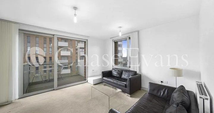 Flat Devons Road in Greater London