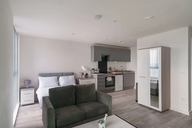 Flat Bevington Bush in Liverpool