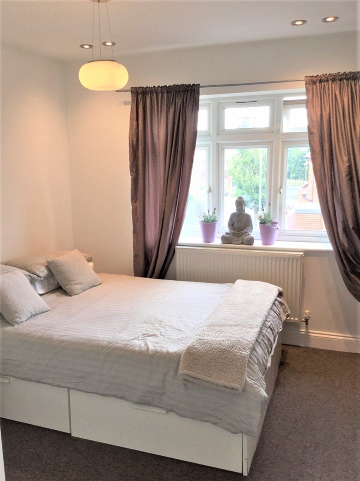 Flat Purbeck Drive in Greater London